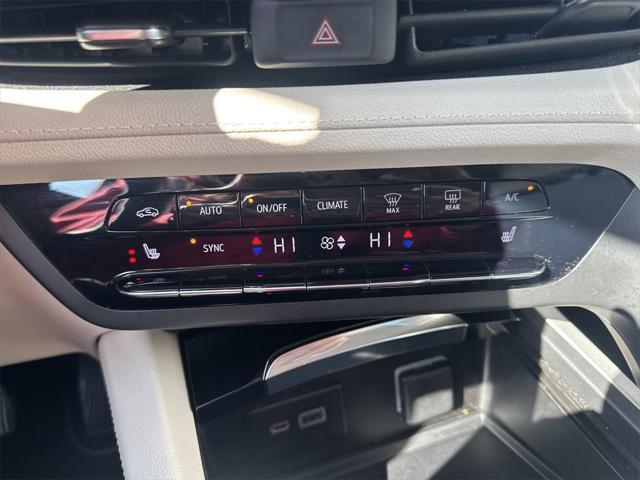 used 2023 Buick Envision car, priced at $24,498