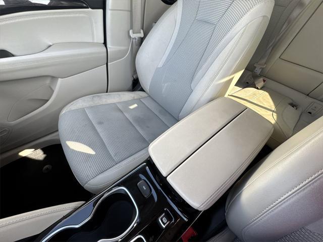 used 2023 Buick Envision car, priced at $23,455