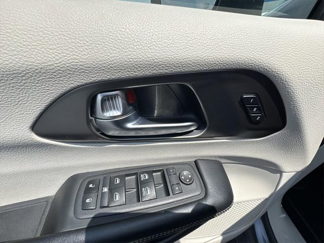 used 2023 Chrysler Pacifica car, priced at $22,377