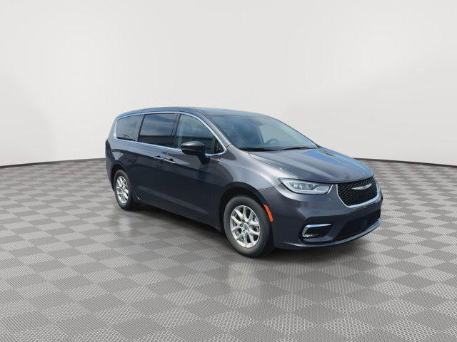 used 2023 Chrysler Pacifica car, priced at $21,922