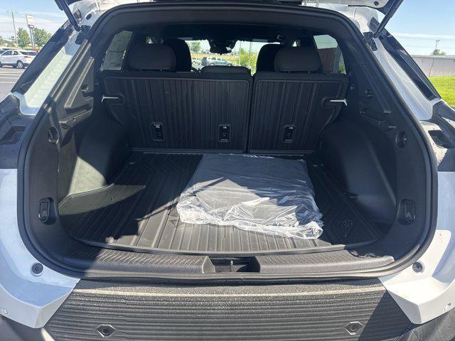 new 2025 Chevrolet Equinox EV car, priced at $26,666