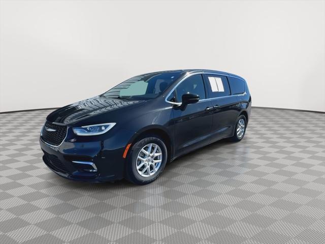 used 2023 Chrysler Pacifica car, priced at $23,824