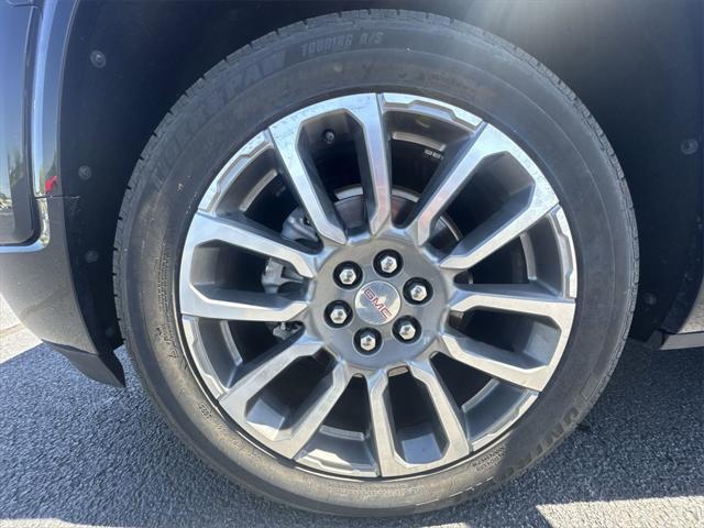 used 2021 GMC Acadia car, priced at $30,315