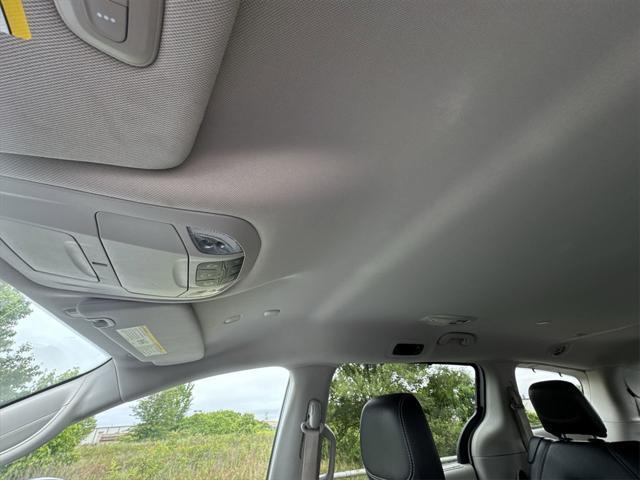 used 2022 Chrysler Pacifica car, priced at $21,961