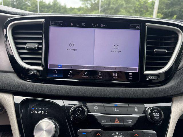 used 2022 Chrysler Pacifica car, priced at $21,963