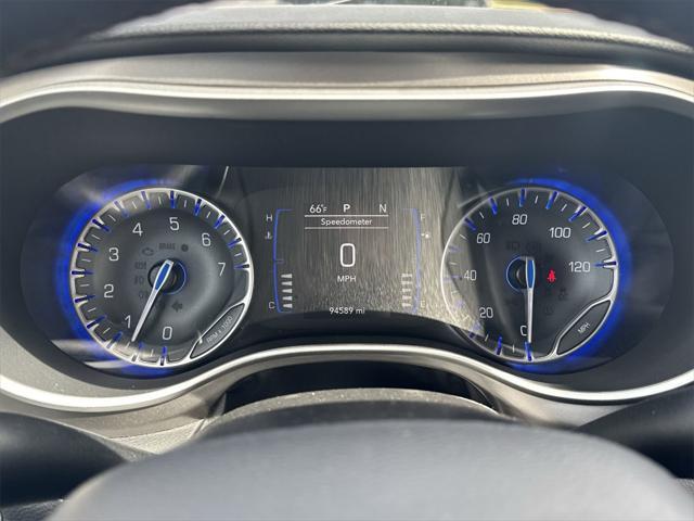 used 2020 Chrysler Pacifica car, priced at $18,352