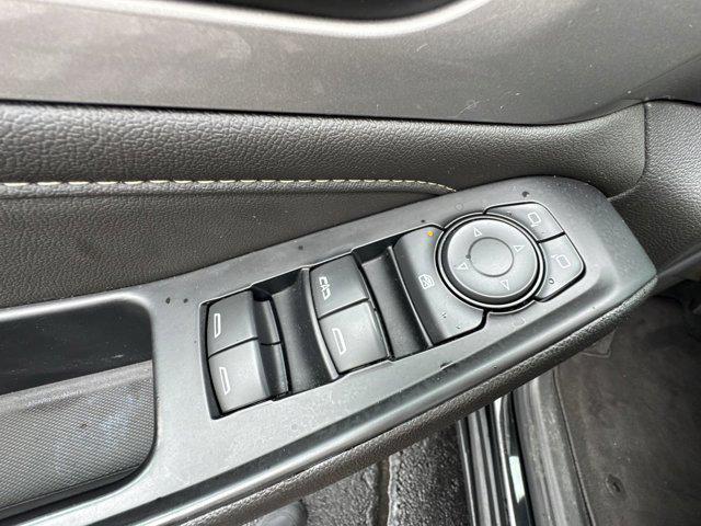 used 2023 Chevrolet Traverse car, priced at $30,360