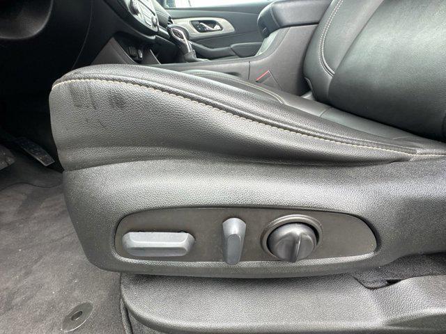 used 2023 Chevrolet Traverse car, priced at $30,360
