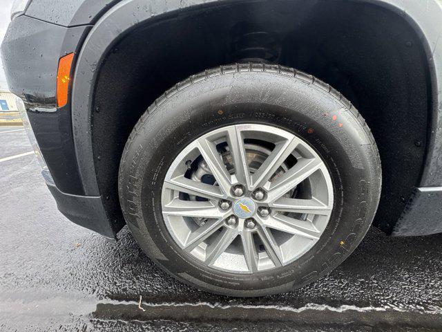 used 2023 Chevrolet Traverse car, priced at $30,360