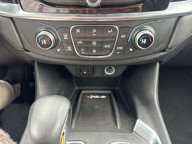 used 2023 Chevrolet Traverse car, priced at $30,360