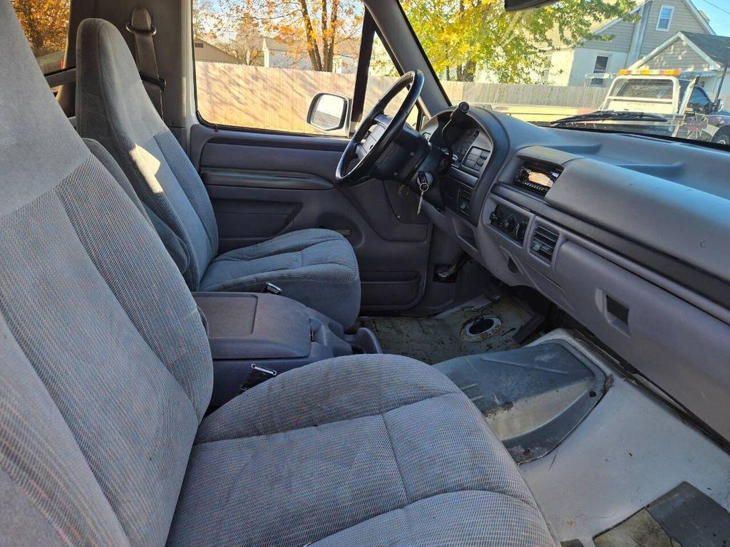 used 1996 Ford Bronco car, priced at $3,900