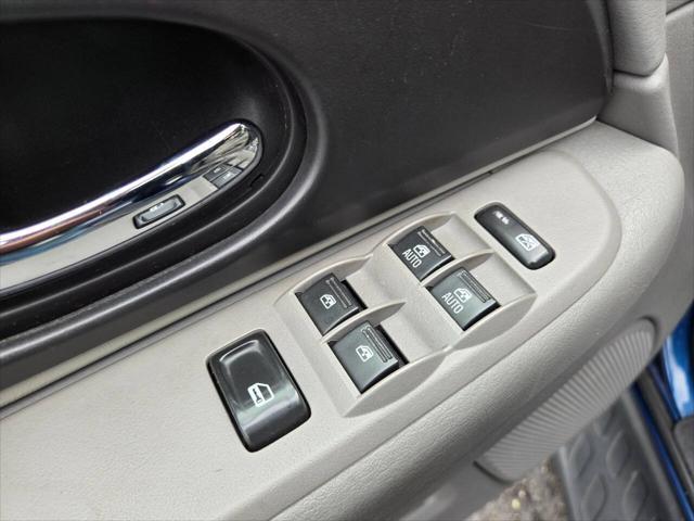 used 2006 GMC Envoy car, priced at $8,998