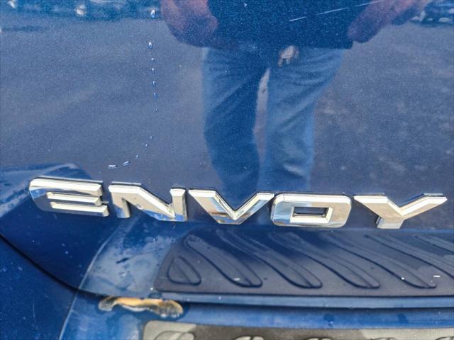 used 2006 GMC Envoy car, priced at $8,998