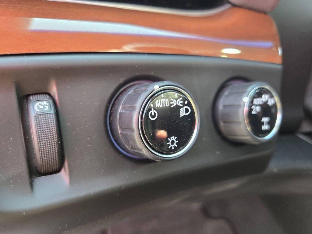 used 2019 Cadillac Escalade ESV car, priced at $34,500