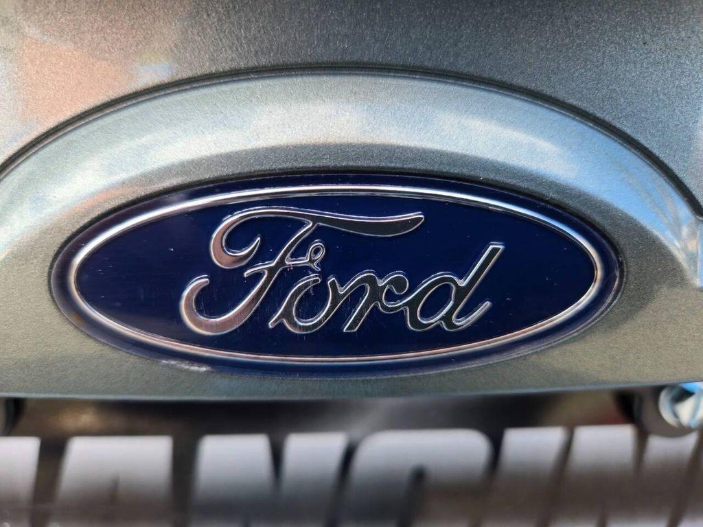 used 2005 Ford Taurus car, priced at $4,998