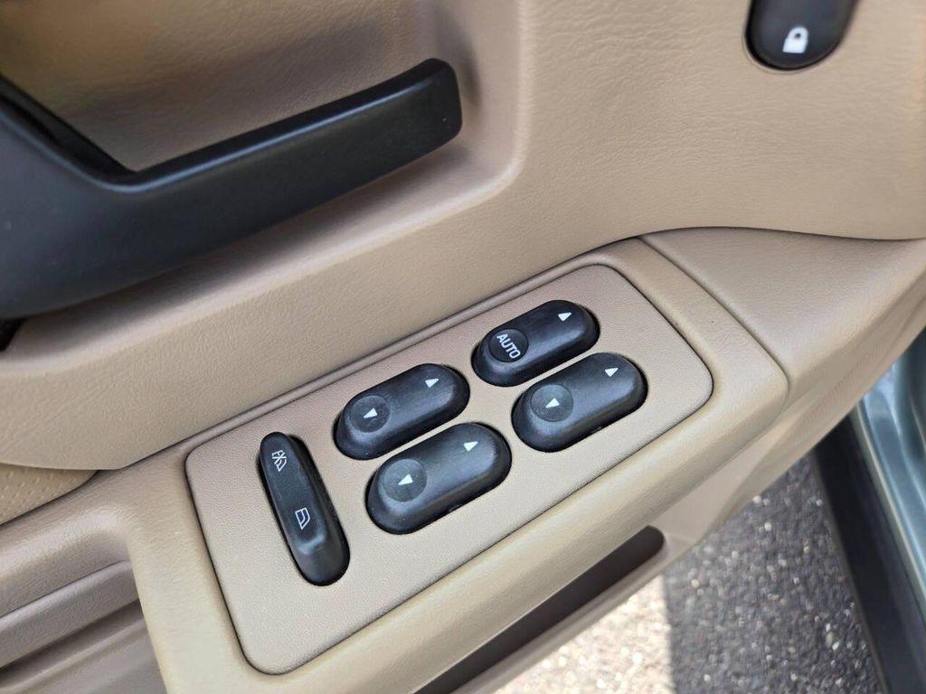 used 2005 Ford Taurus car, priced at $4,998