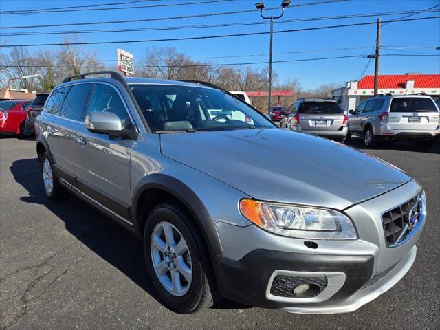 used 2013 Volvo XC70 car, priced at $11,998