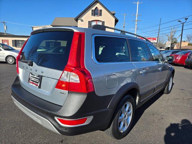 used 2013 Volvo XC70 car, priced at $11,998