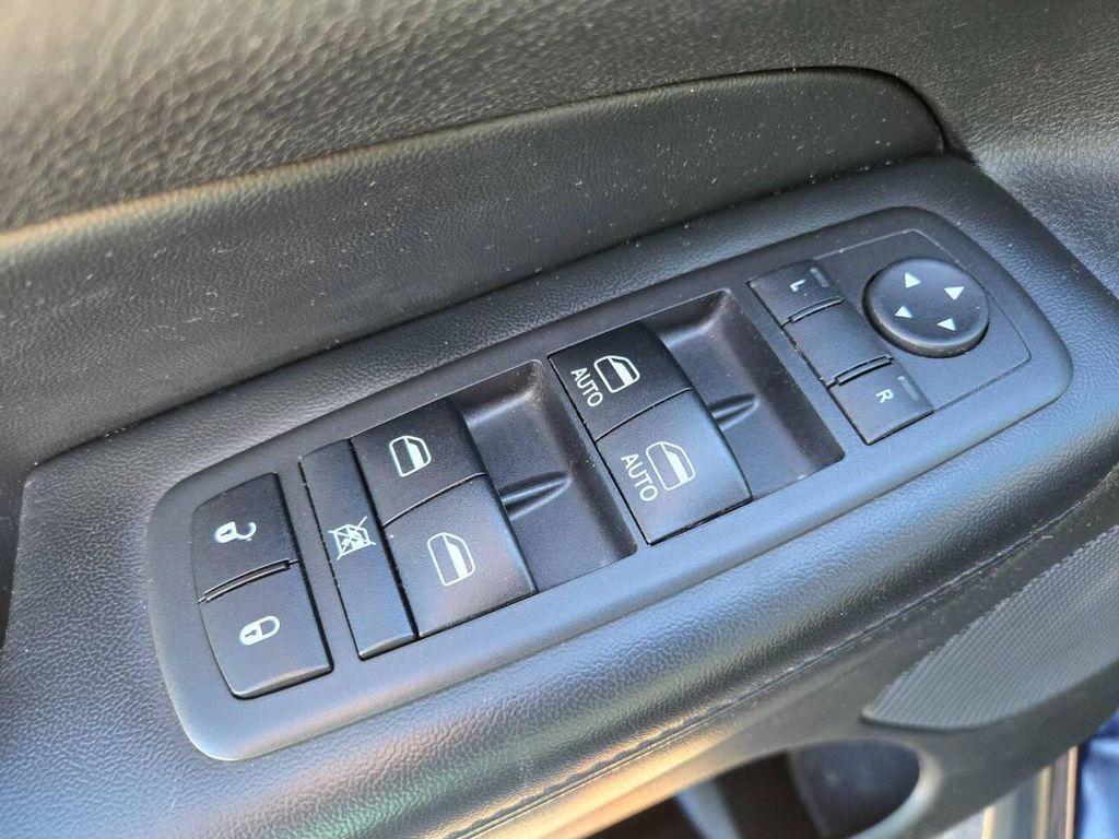 used 2014 Jeep Grand Cherokee car, priced at $12,998