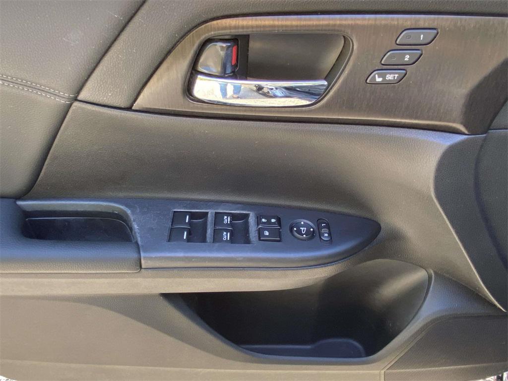 used 2014 Honda Accord car, priced at $10,130