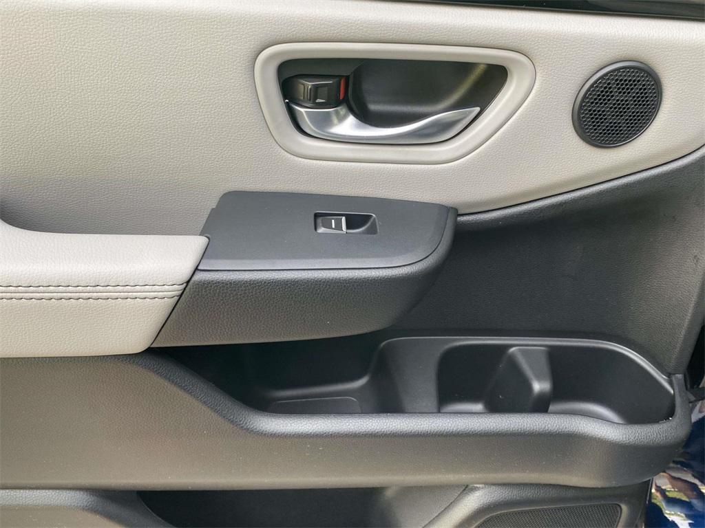 used 2025 Honda Pilot car, priced at $47,160