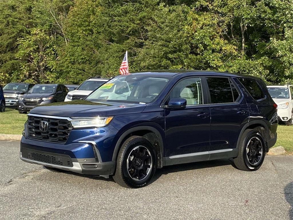 used 2025 Honda Pilot car, priced at $46,155