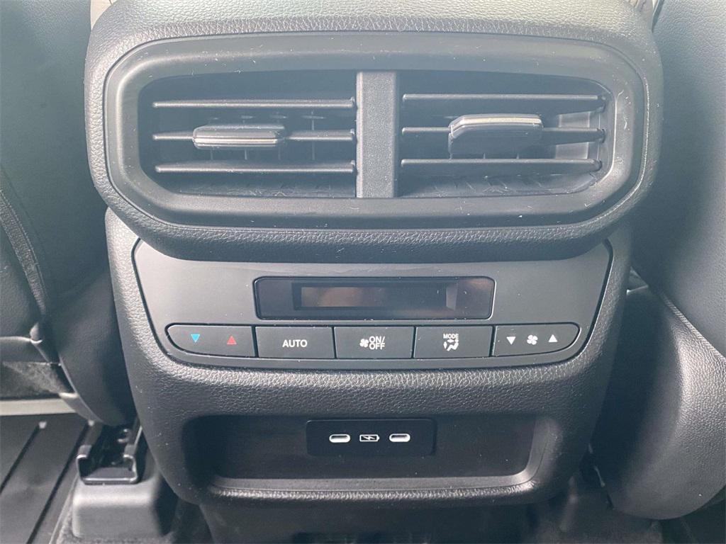 used 2025 Honda Pilot car, priced at $47,160