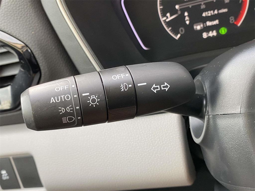used 2025 Honda Pilot car, priced at $47,160