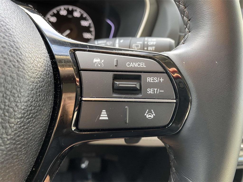 used 2025 Honda Pilot car, priced at $47,160