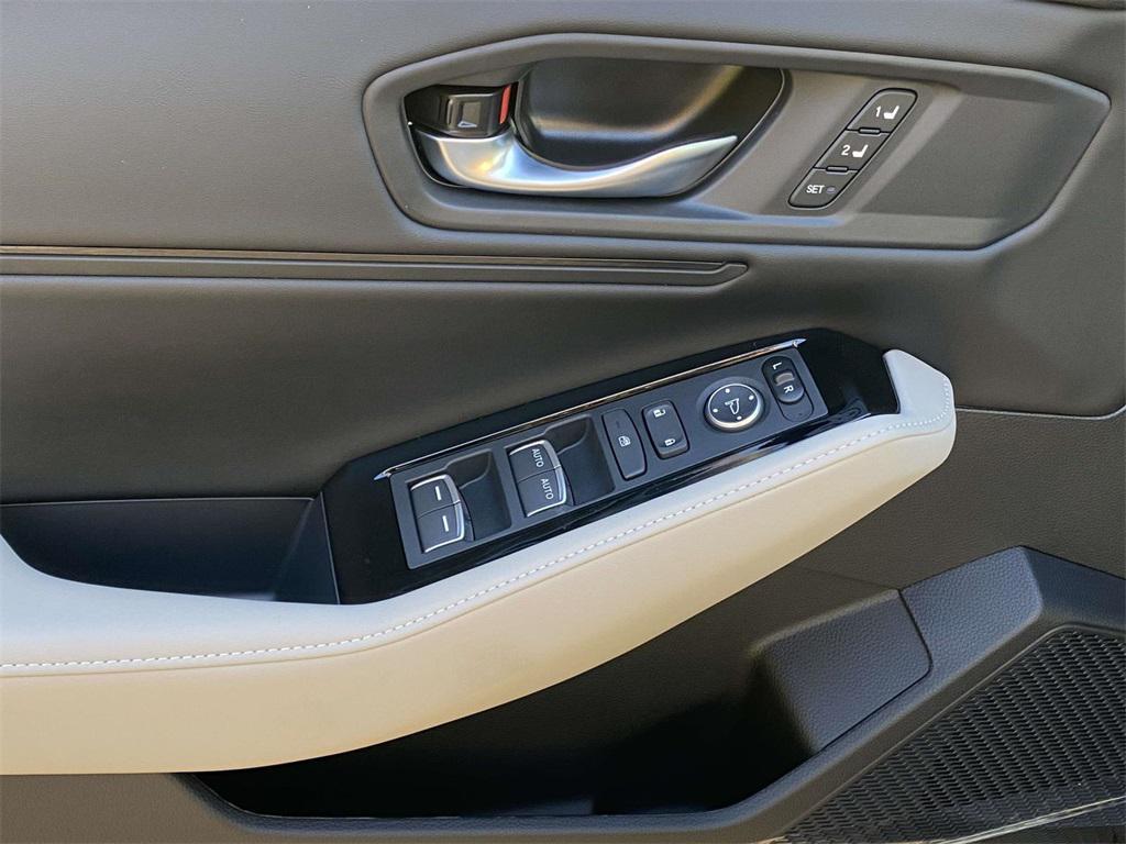 new 2025 Honda Accord Hybrid car, priced at $40,950