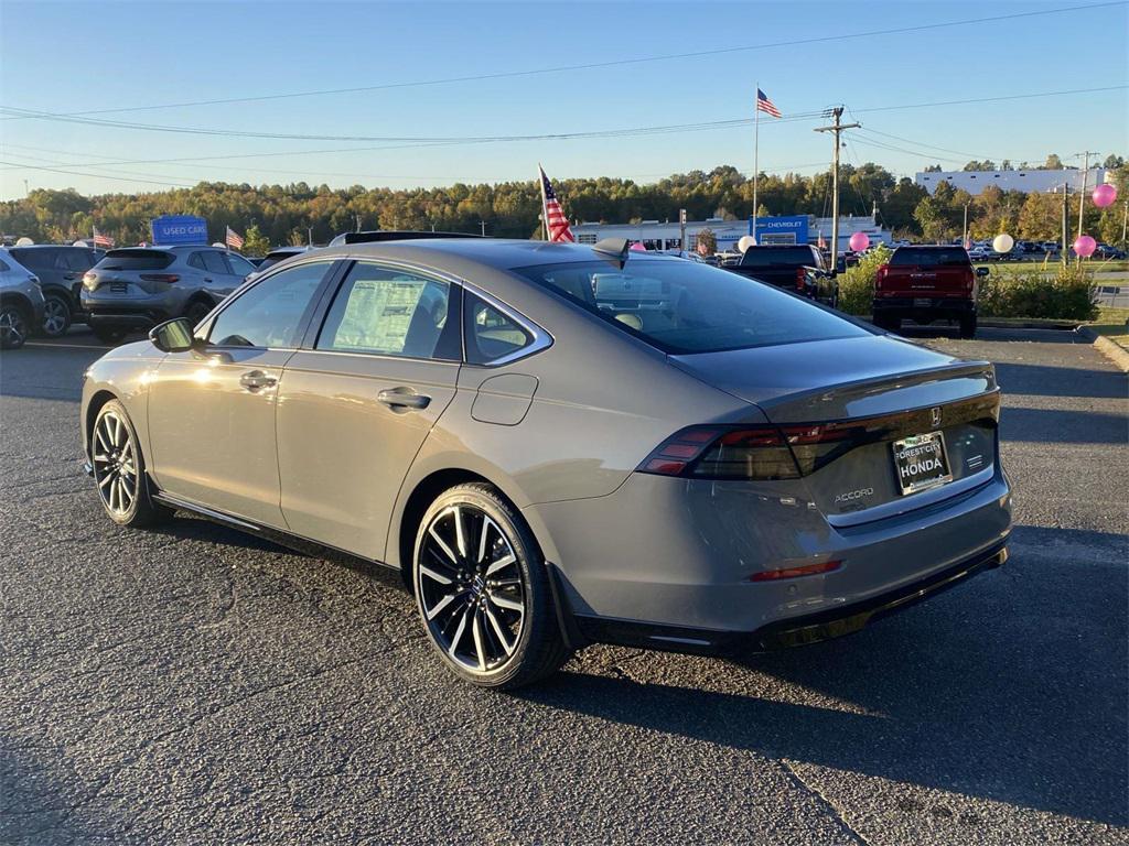 new 2025 Honda Accord Hybrid car, priced at $40,950