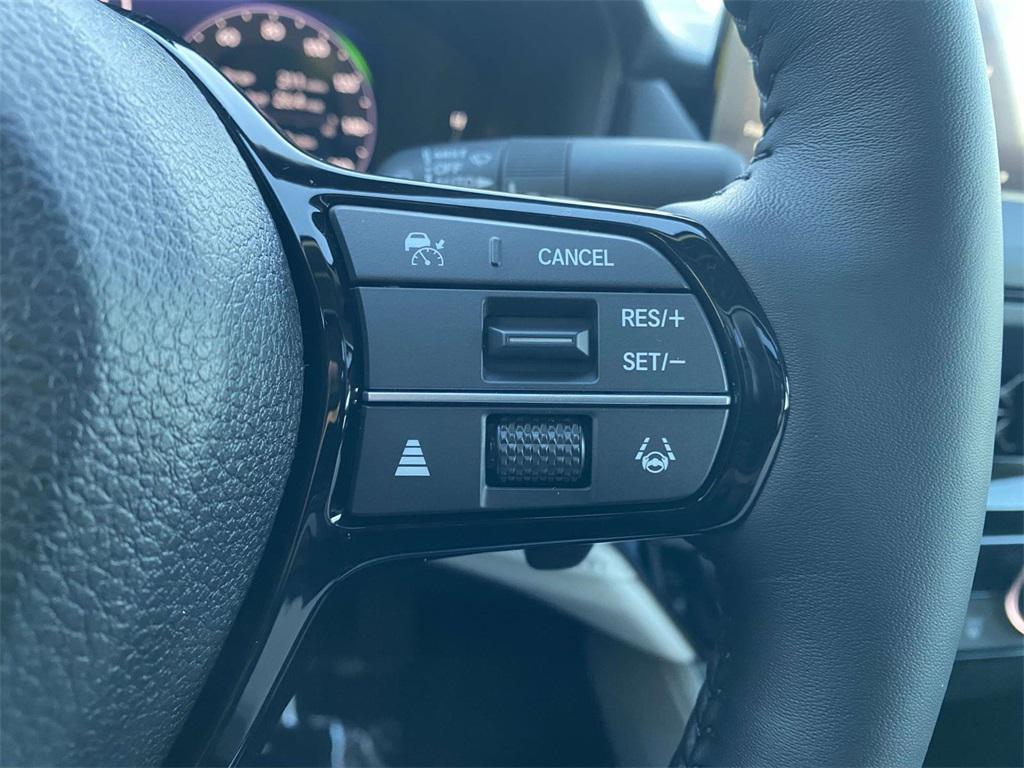 new 2025 Honda Accord Hybrid car, priced at $40,950