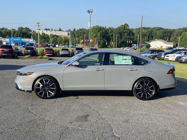new 2025 Honda Accord Hybrid car, priced at $40,905