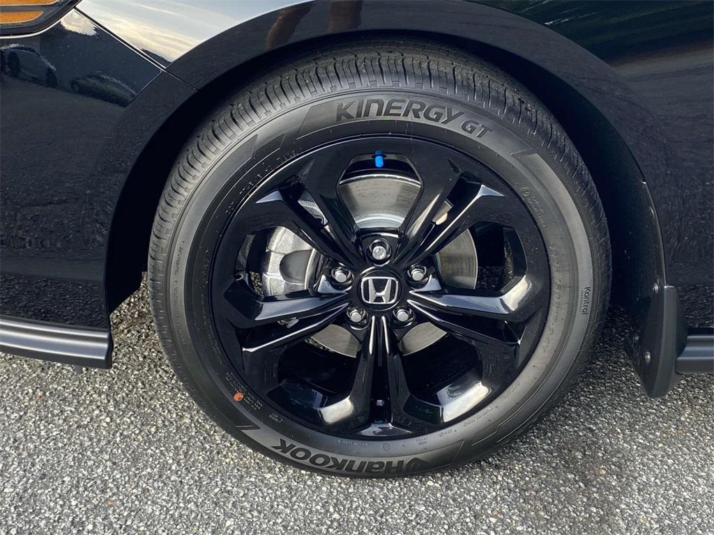 new 2025 Honda Accord car, priced at $31,710
