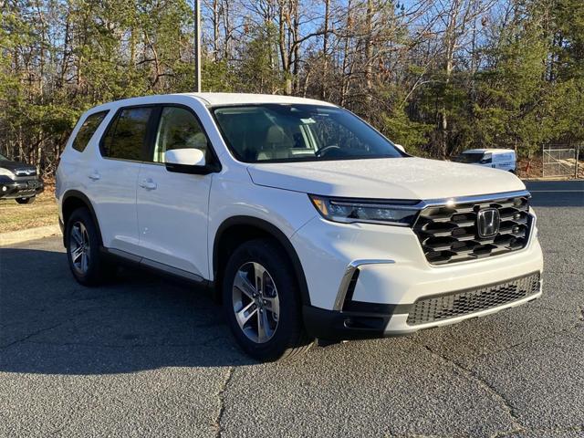 new 2025 Honda Pilot car, priced at $45,405