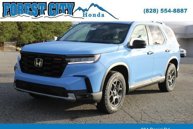 new 2025 Honda Pilot car, priced at $51,250