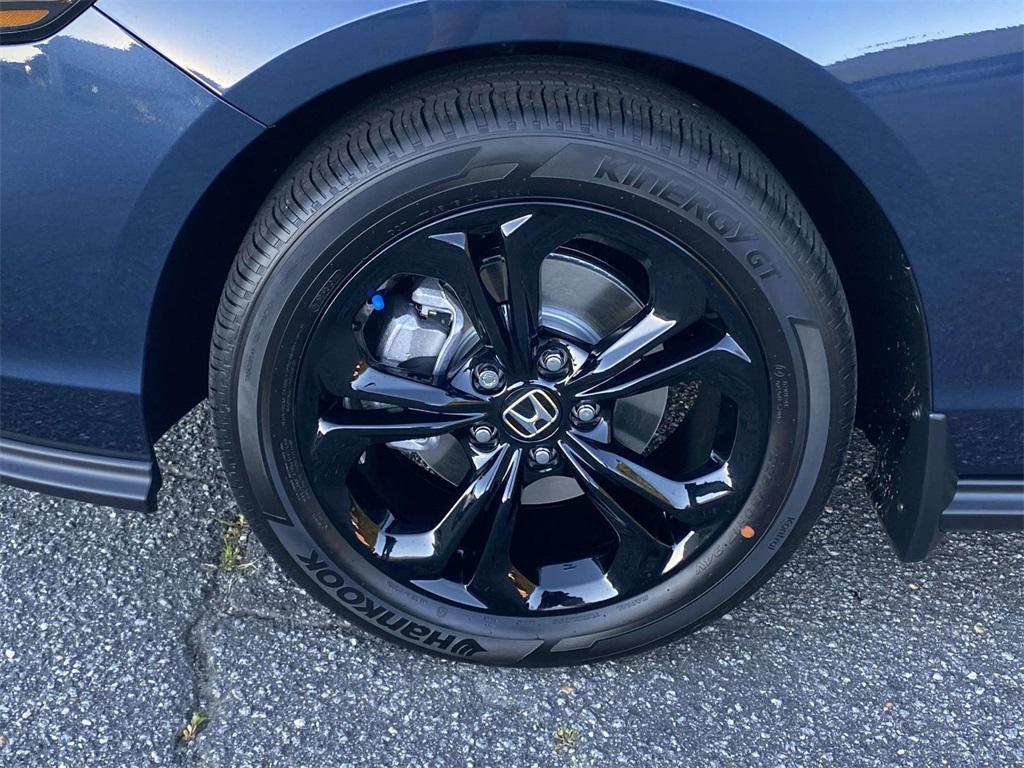 new 2025 Honda Accord car, priced at $31,755