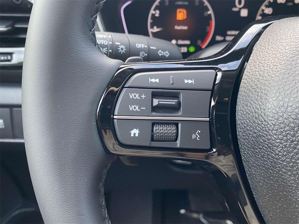 new 2025 Honda Pilot car, priced at $45,725
