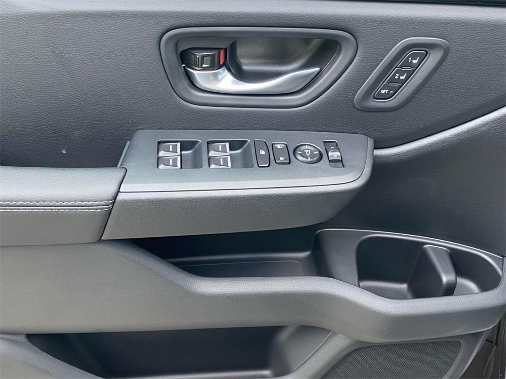 new 2025 Honda Pilot car, priced at $45,725