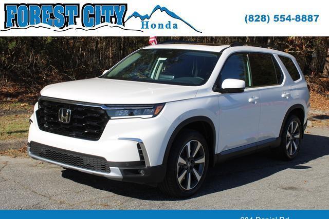 new 2025 Honda Pilot car, priced at $49,350