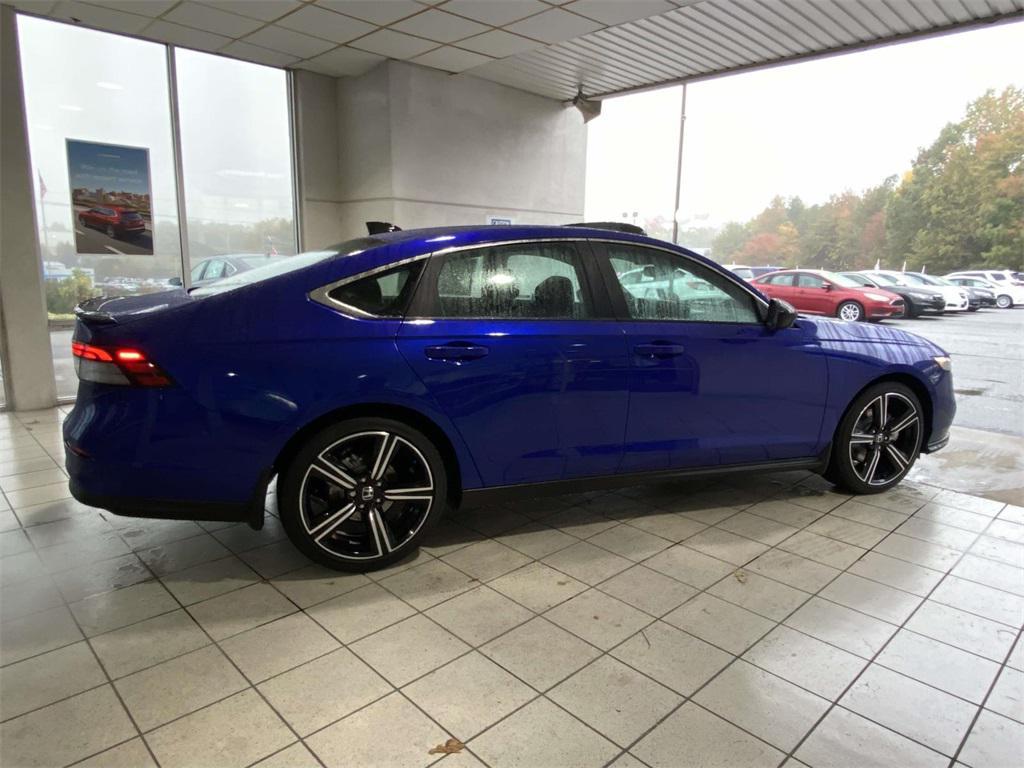 new 2025 Honda Accord Hybrid car, priced at $35,305