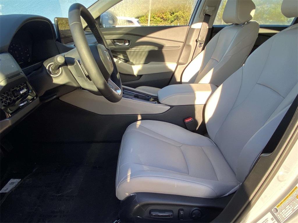 new 2025 Honda Accord Hybrid car, priced at $40,950