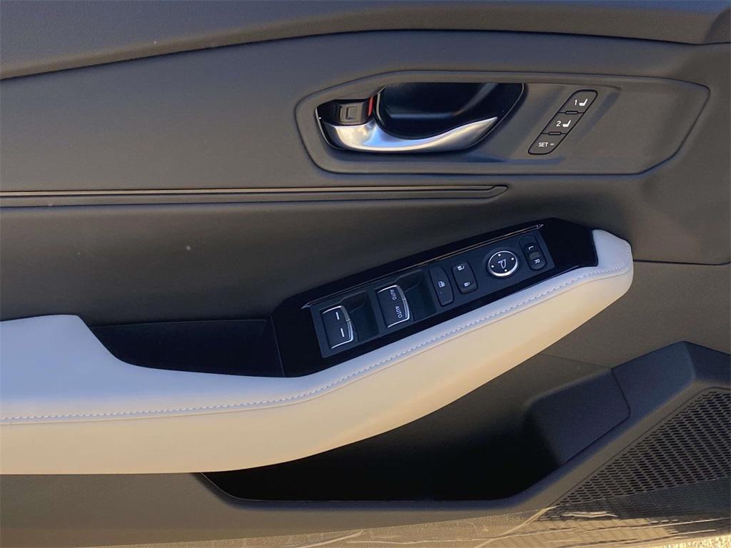 new 2025 Honda Accord Hybrid car, priced at $40,950