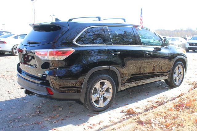 used 2015 Toyota Highlander car, priced at $23,400