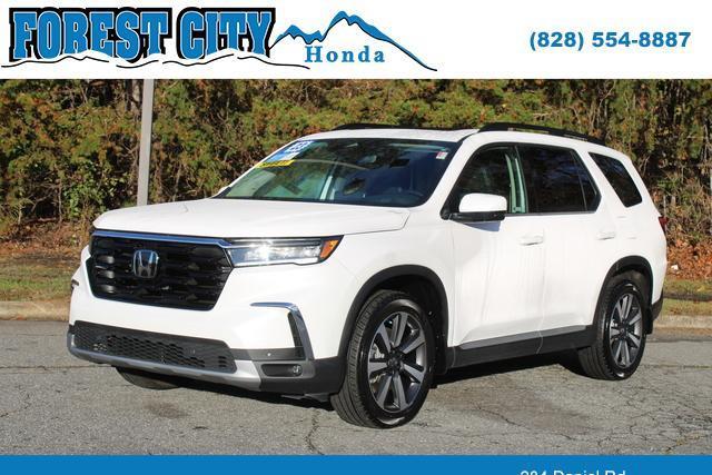 used 2023 Honda Pilot car, priced at $46,875