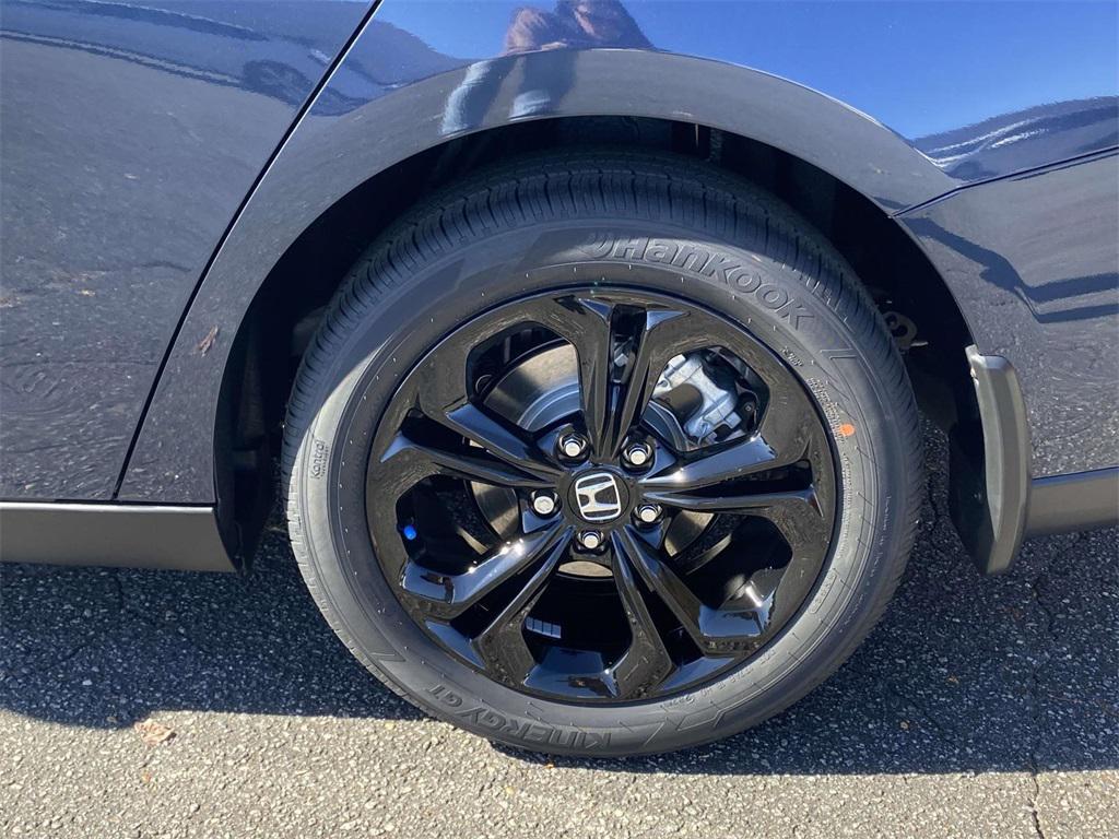 new 2025 Honda Accord car, priced at $31,755