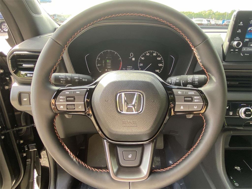 new 2025 Honda Pilot car, priced at $50,895