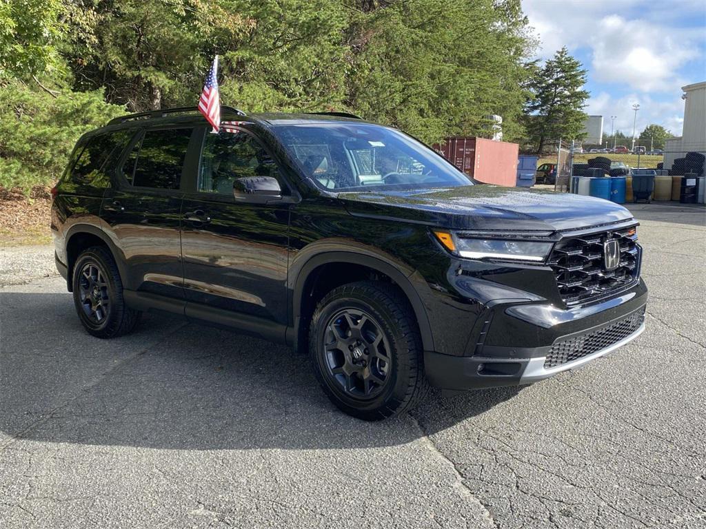 new 2025 Honda Pilot car, priced at $50,895