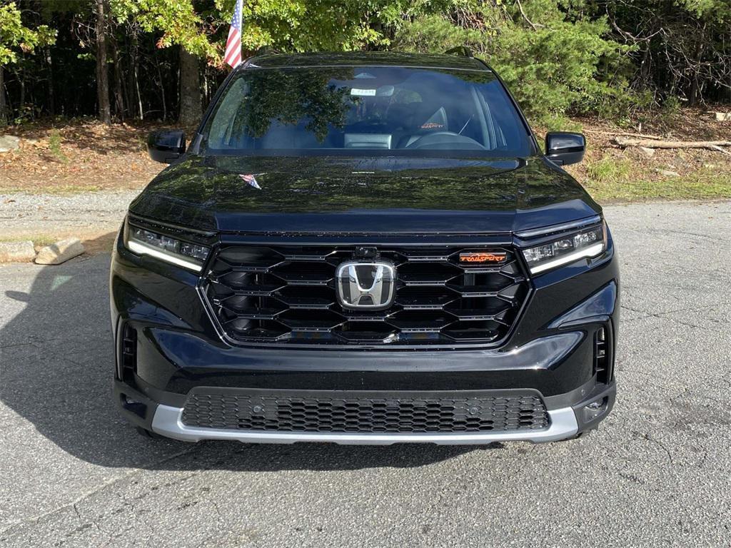 new 2025 Honda Pilot car, priced at $50,895