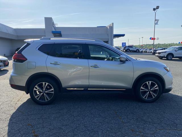 used 2017 Nissan Rogue car